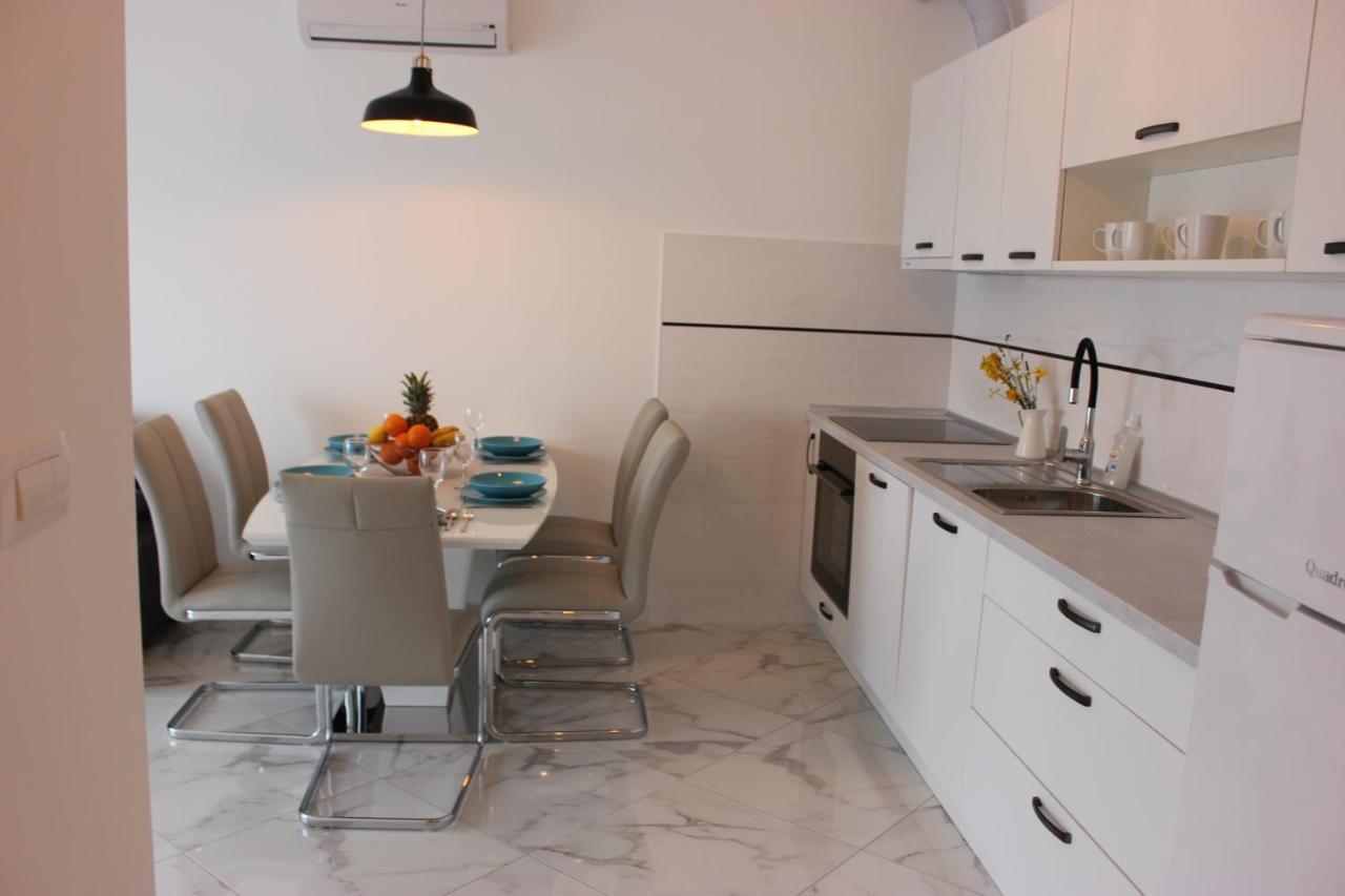 Apartments Juric Brodarica  Exterior photo